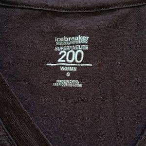 Icebreaker Tops - Icebreaker V-neck shirt Icebreaker Tops - Icebreaker V-neck shirt